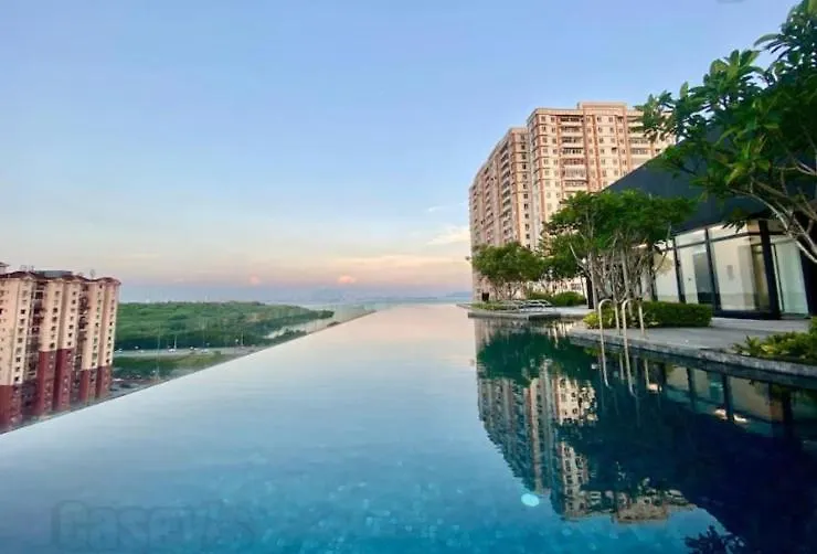 Georgetown Penang - Skyline At Urban Suites - Affordable-Luxury-Cozy Stays With Sea And City Views Jelutong 0*,  Malaysia