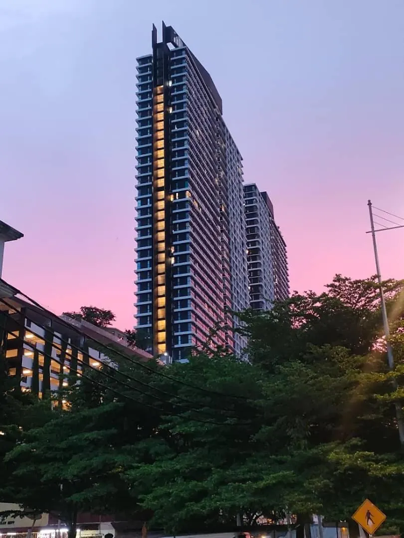 Georgetown Penang - Skyline At Urban Suites - Affordable-Luxury-Cozy Stays With Sea And City Views Jelutong 0*,