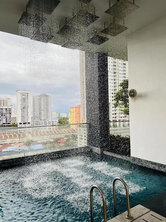 Apartment Georgetown Penang - Skyline At Urban Suites - Affordable-Luxury-Cozy Stays With Sea And City Views Jelutong