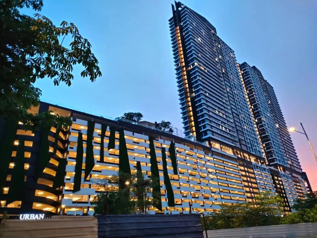 Georgetown Penang - Skyline At Urban Suites - Affordable-Luxury-Cozy Stays With Sea And City Views Jelutong